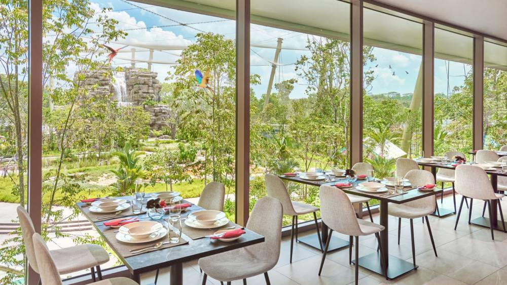 Crimson Restaurant Dining View