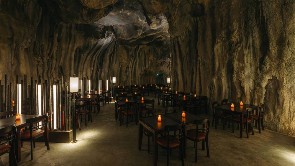 dine in a cave