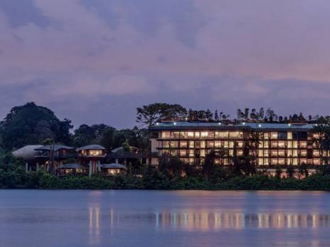 resort facing the reservoir